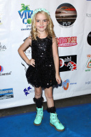 Mckenna Grace - Make-A-Wish Foundation's Star For A Night Celebrity Benefit - 08 Nov 2014