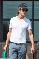 Kevin Bacon - Doing some food shopping in Los Angeles, CA - 08 September 2017